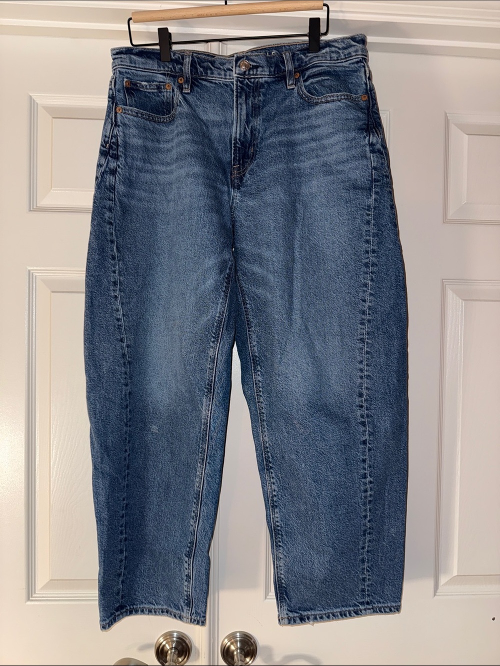American Eagle Outfitters Women's Straight Leg Blue Jeans